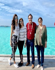 Kriti Sanon With Her Family